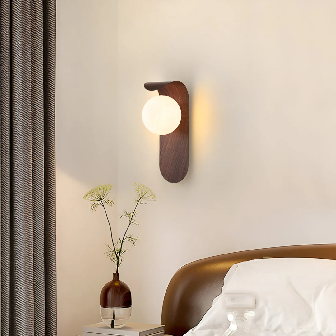 Icar Wooden Wall Lamp