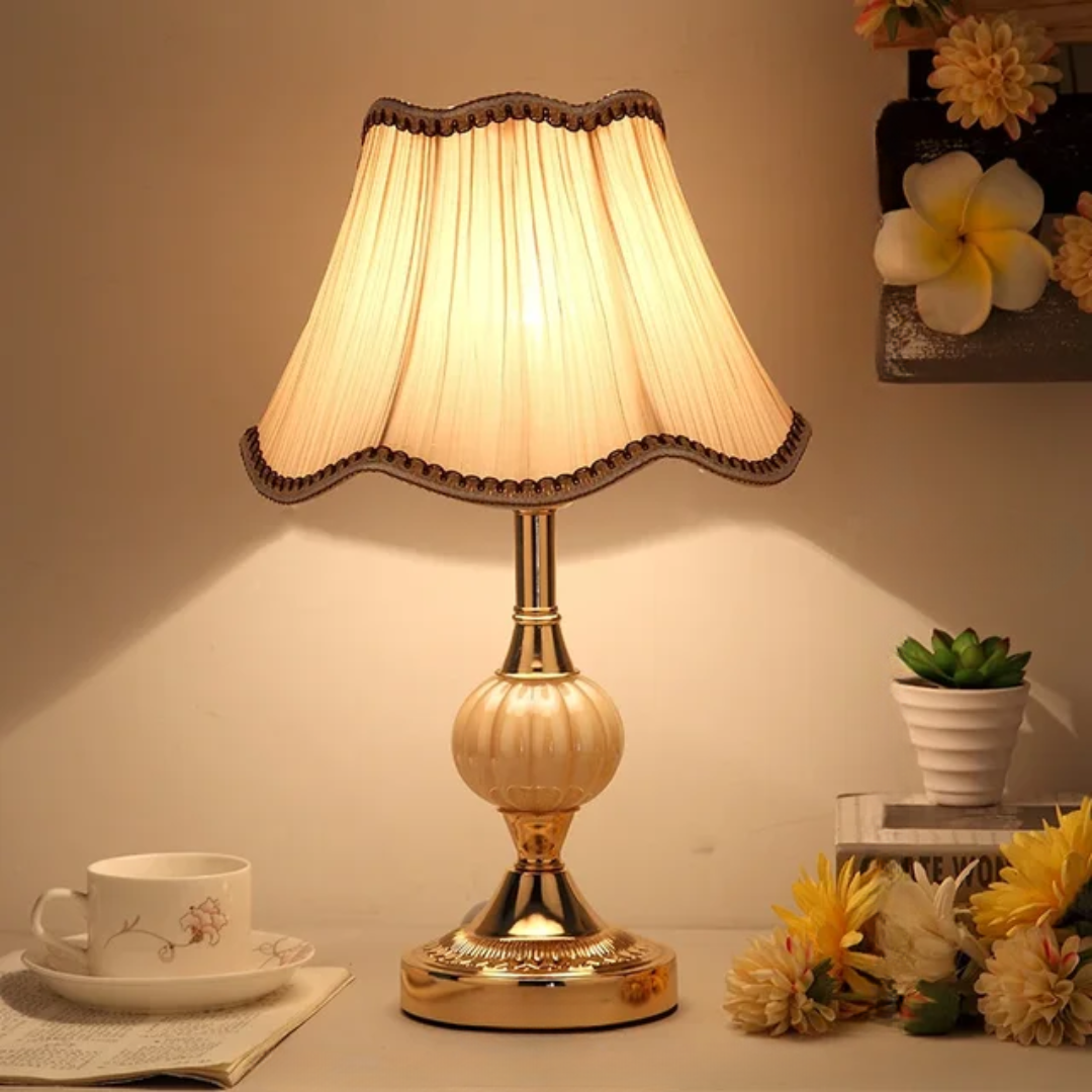 Quixy Floral Table Lamp