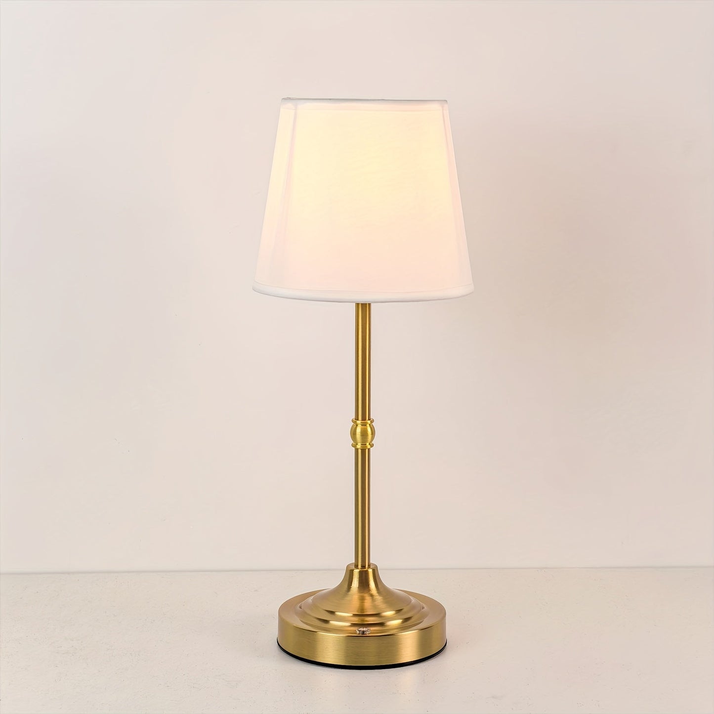 Cordless Dimmable Table Lamp