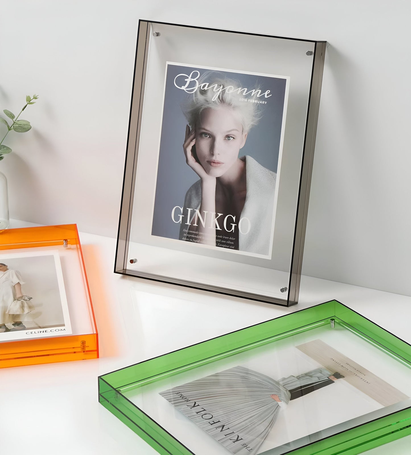 Seravina Acrylic Photo Frame